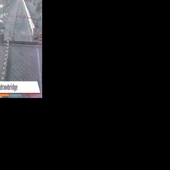 VIDEO: Distracted Florida man jumps open drawbridge | News | cnhinews.com