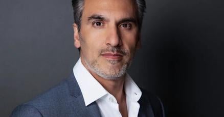 Los Angeles Oral and Maxillofacial Surgeon Dr. David Salehani Uses Live 3D Navigation to Plan and Place Full-Arch All-on-X Dental Implants