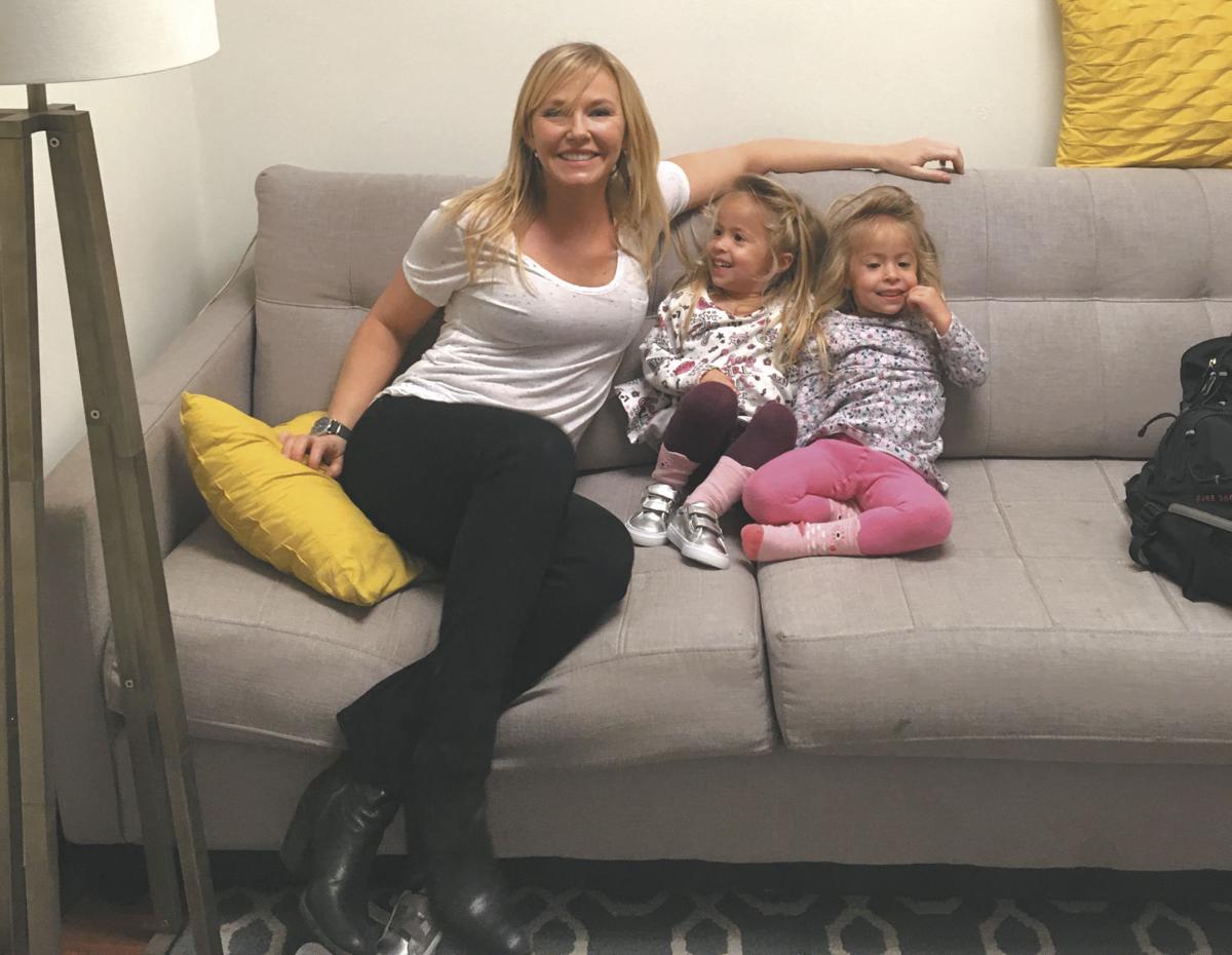 Pennsylvania Twins Land A Recurring Role On Law Order Svu Cnhi Cnhinews Com
