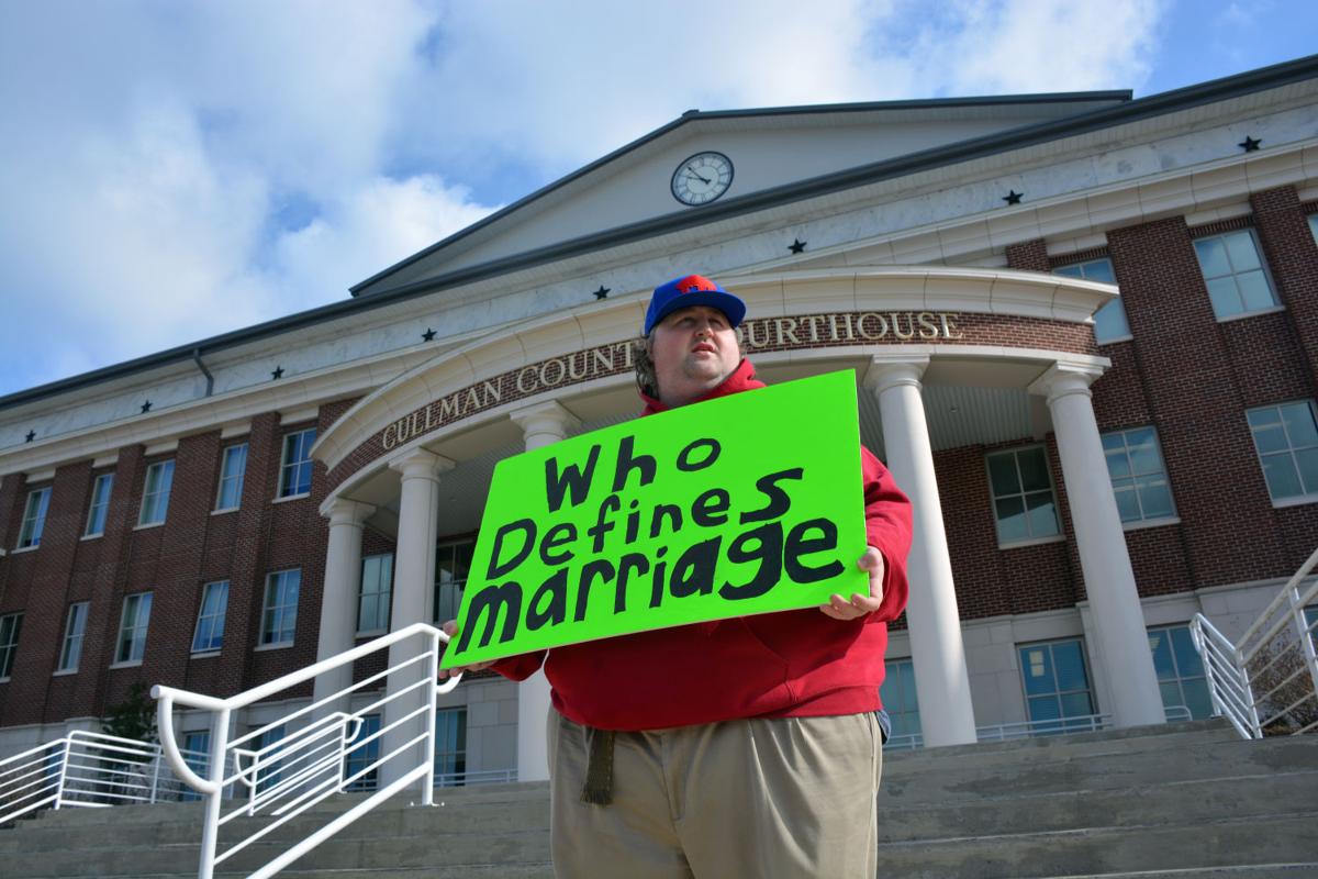 Same-sex couple vows not to leave Ala. courthouse without ...