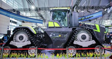 Zoomlion Unveils 1,600-Horsepower 9DX Hybrid Tractor for Large-Scale Farming