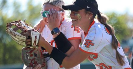 Big fourth inning gives Lady Tigers win, path to State Title