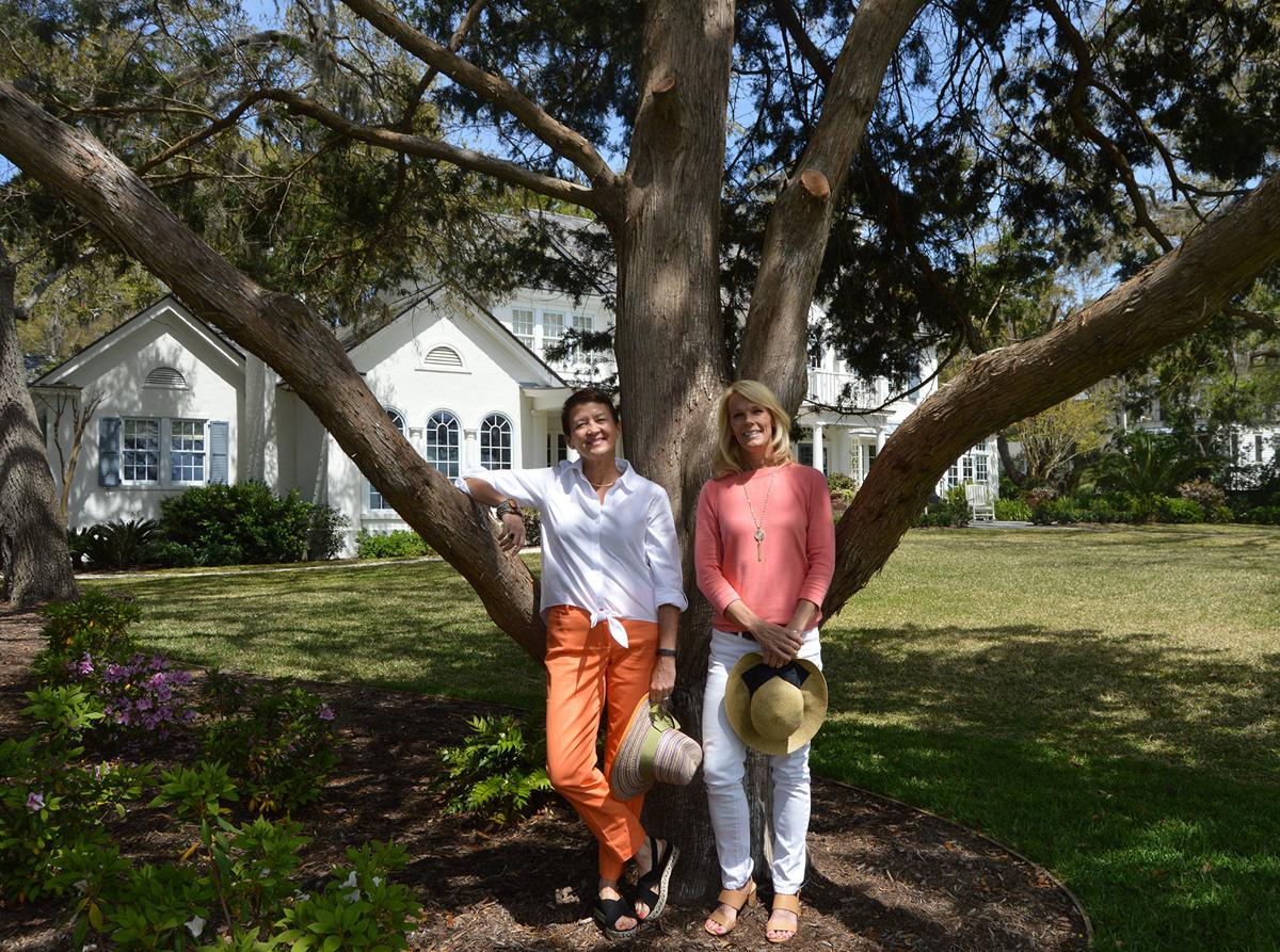 Garden Walk Is A Feast For The Senses Coastal Illustrated Features