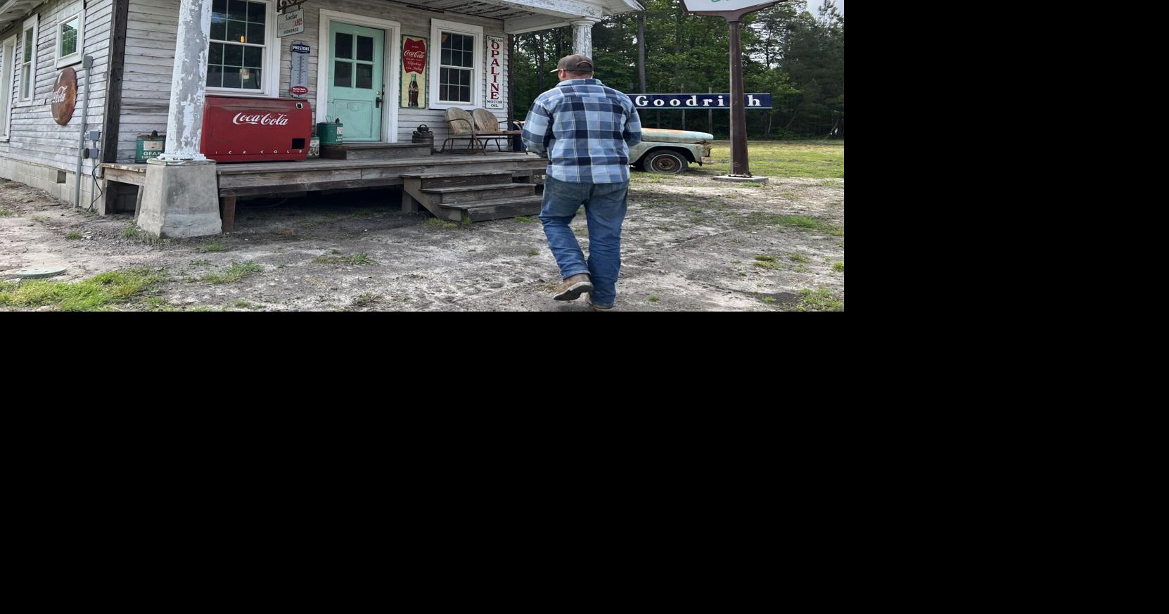 Old Ellendale Post Office Tommy Engel Features