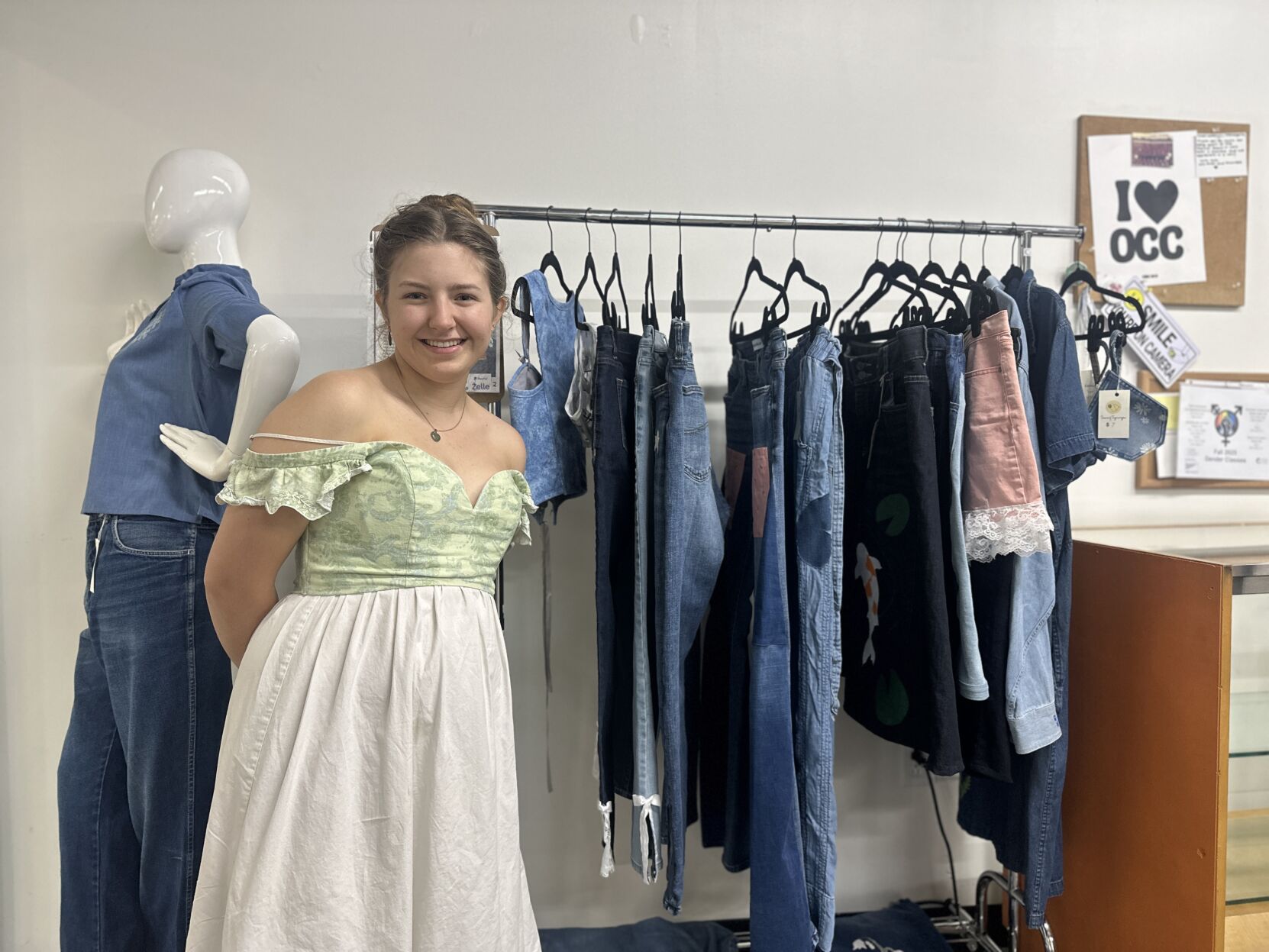 Y2K, 2000s style making comeback at Orange Coast College | Arts