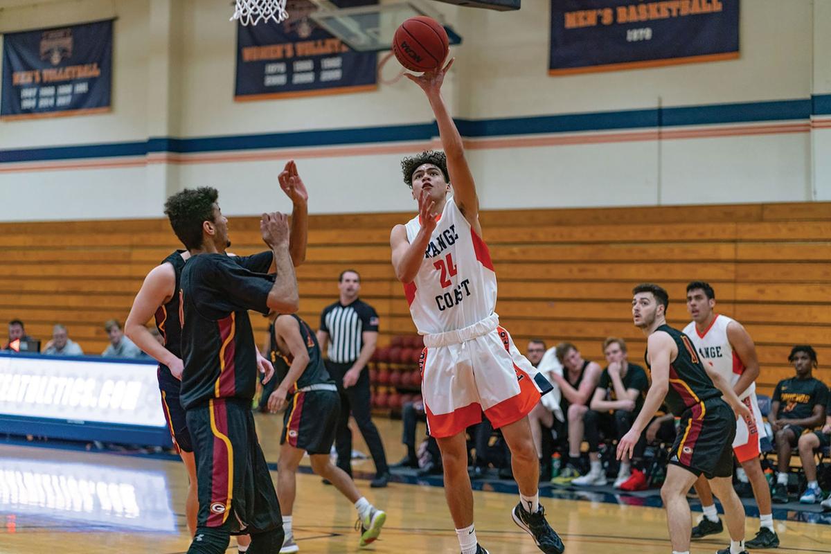Pirates Go Down Fighting Sports Coastreportonline Com