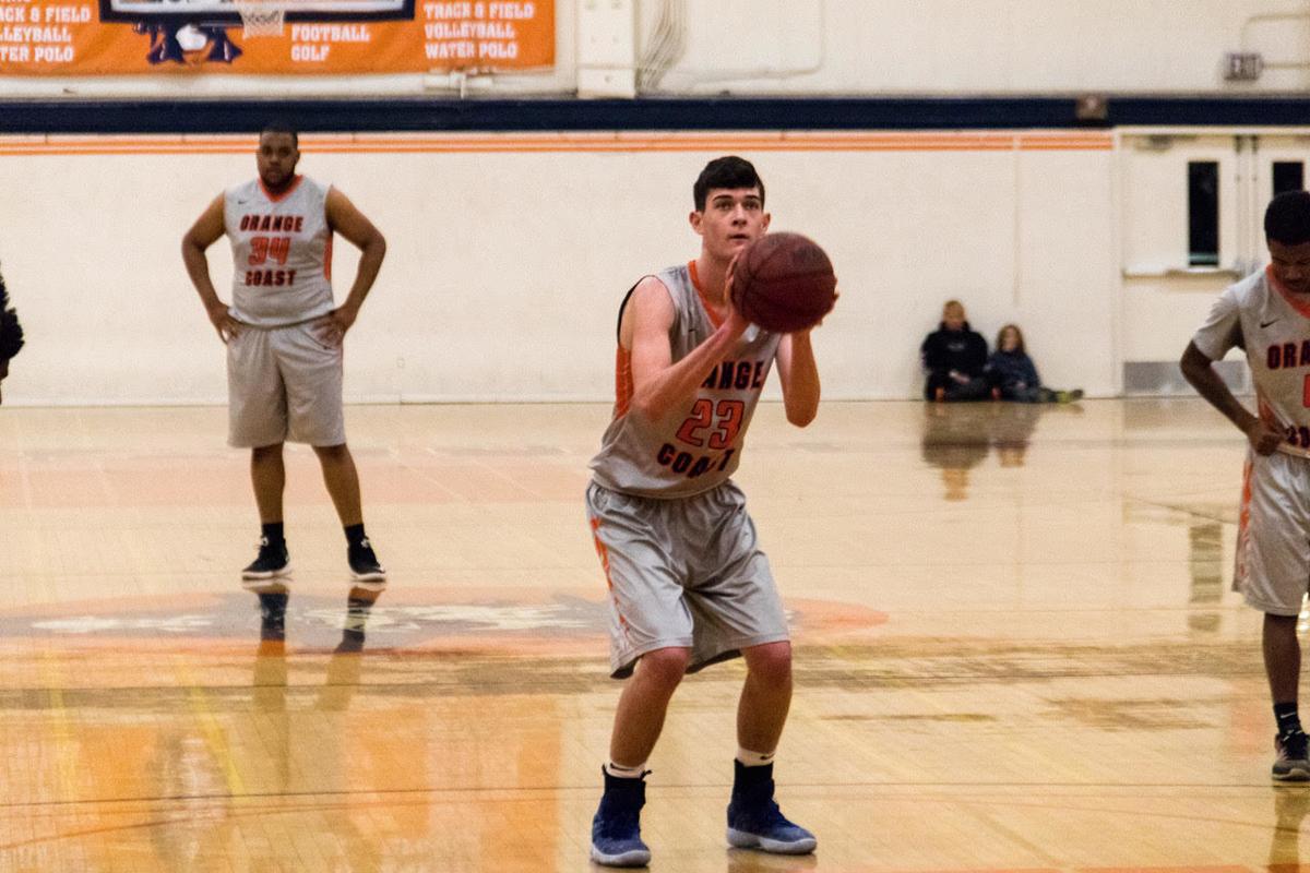 Men S Basketball Face Citrus College For State Championship Bid