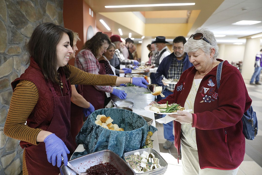 Photos: Community Thanksgiving Dinner | | codyenterprise.com