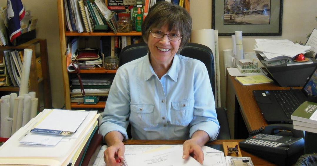 Long-time real estate office closes shop