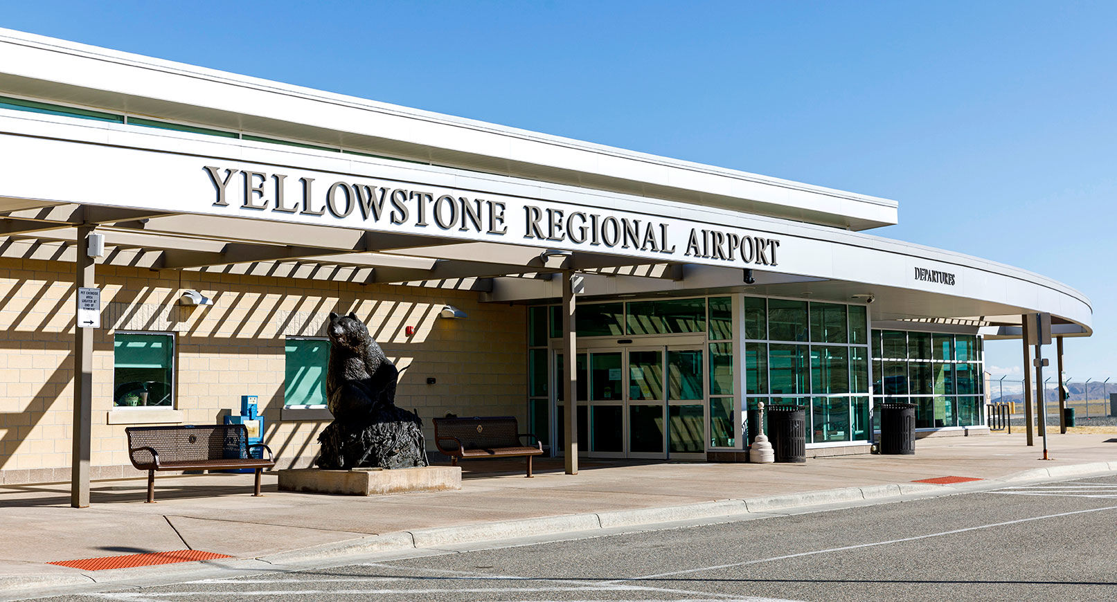 salt lake city international airport to yellowstone national park