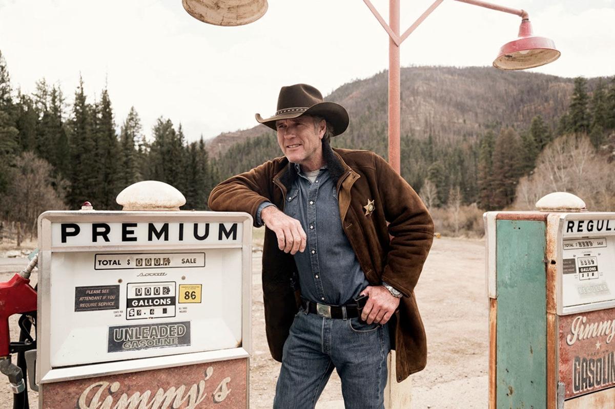 Longmire Stars Lead Parade Local News Codyenterprise Com See more ideas about longmire cast, longmire tv series, robert taylor longmire. longmire stars lead parade local