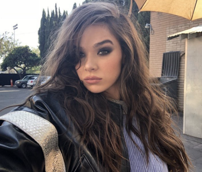 Hailee Steinfeld To Host The 2018 Mtv European Music Awards Unfiltered News From The Virtual Community Columbusjewishnews Com