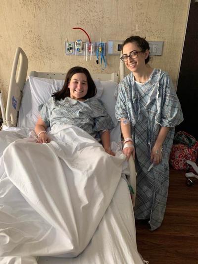 Perri Levine, right, donated a kidney to Rachel Schneider.