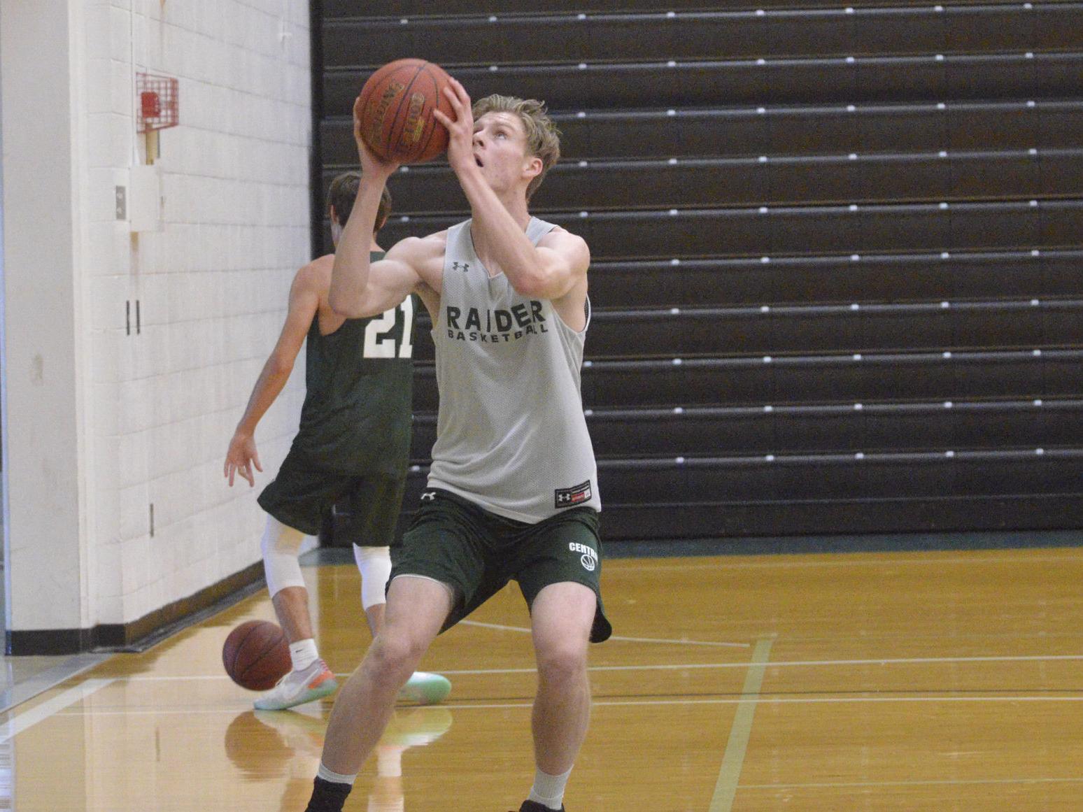 Ccc Men S Working For A Turnaround College Columbustelegram Com