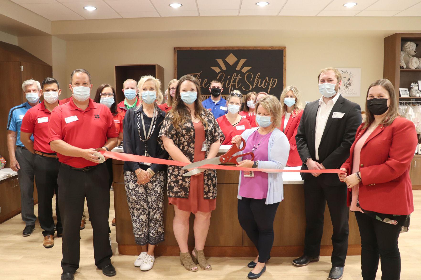 Columbus Community Hospital reopens gift shop