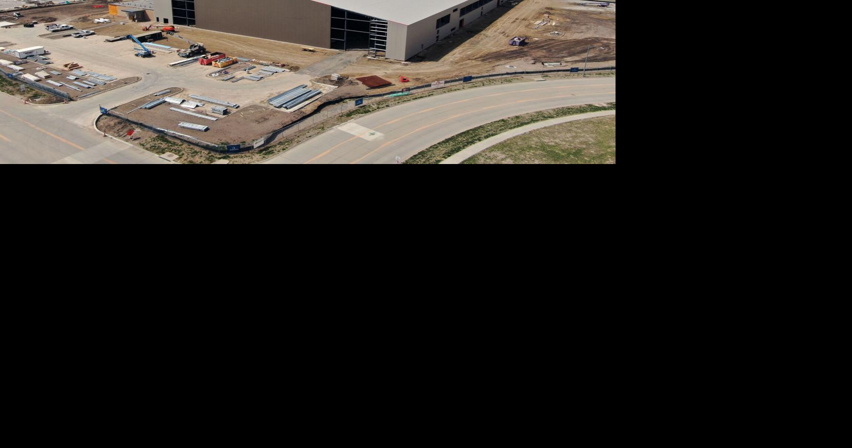 Officials hoping for January 2024 opening date for Columbus Fieldhouse