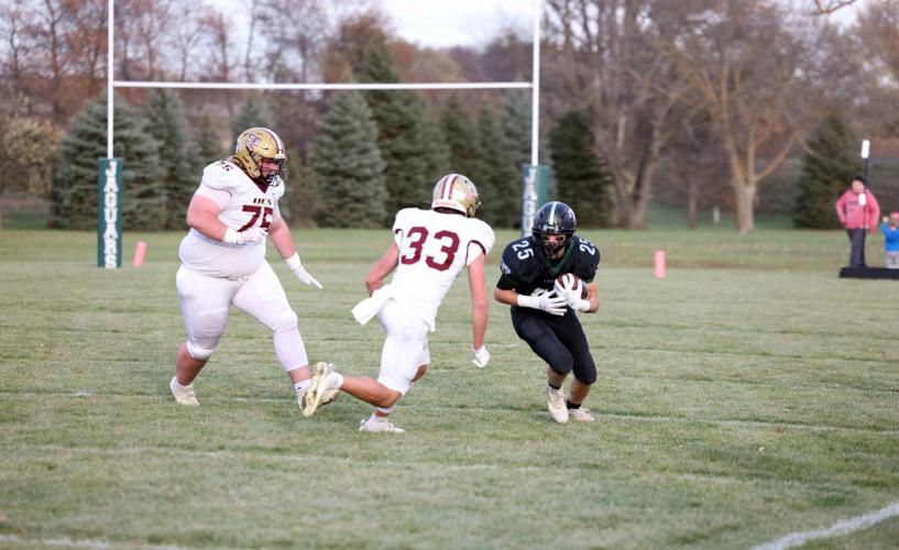 HowellsDodge football falls short of state title game