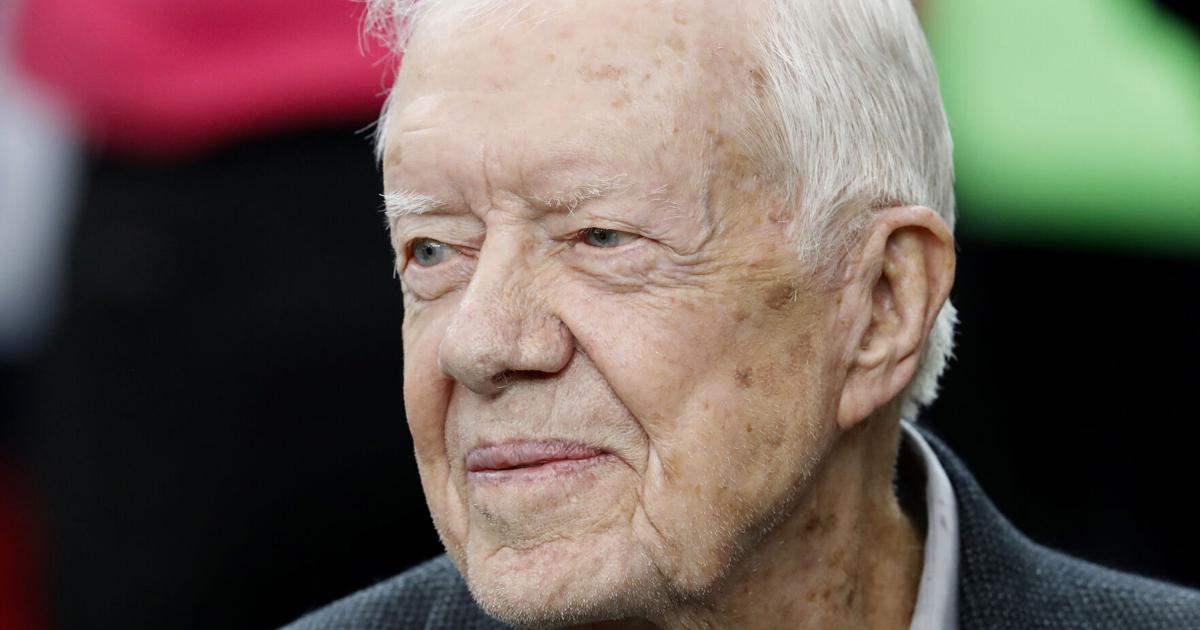Former President Jimmy Carter enters hospice care, Alex Murdaugh testifies  in court, and more of the week's top stories