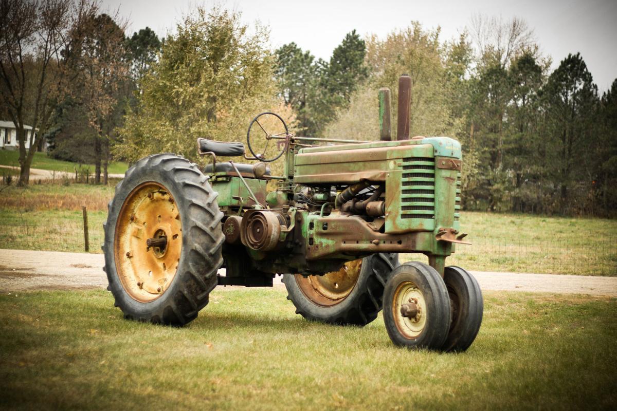 Antique tractor sale supports local families | Local | columbustelegram.com