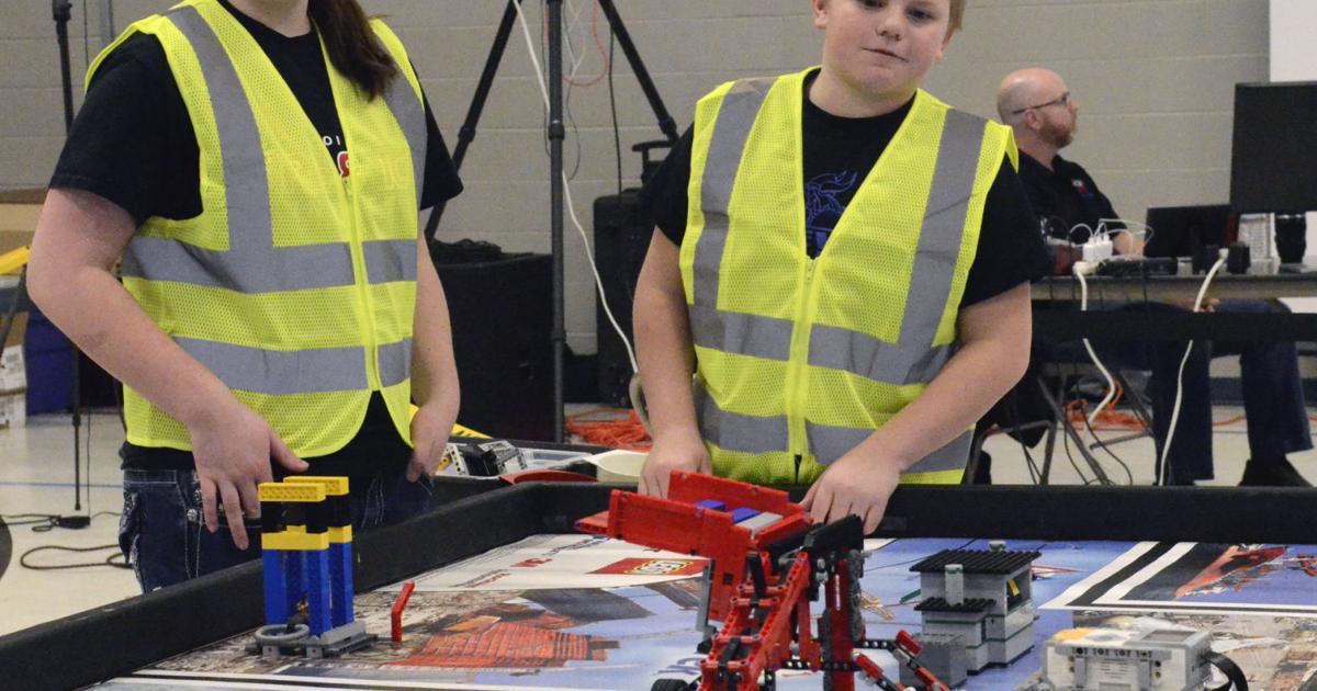 Event pairs robotics with solving real-world problems