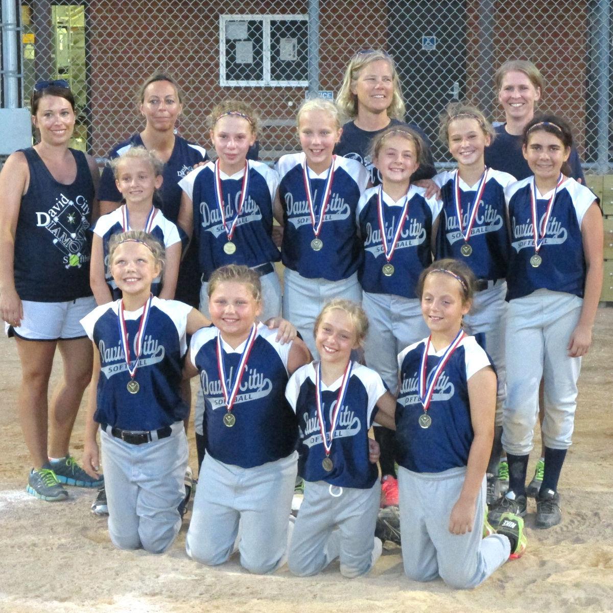 Dc Diamonds 10u Wrap Up Season Local News Columbustelegram Com