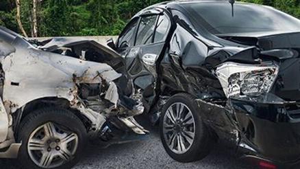 Louisiana resident dies in car crash near Kearney - Vimarsana News