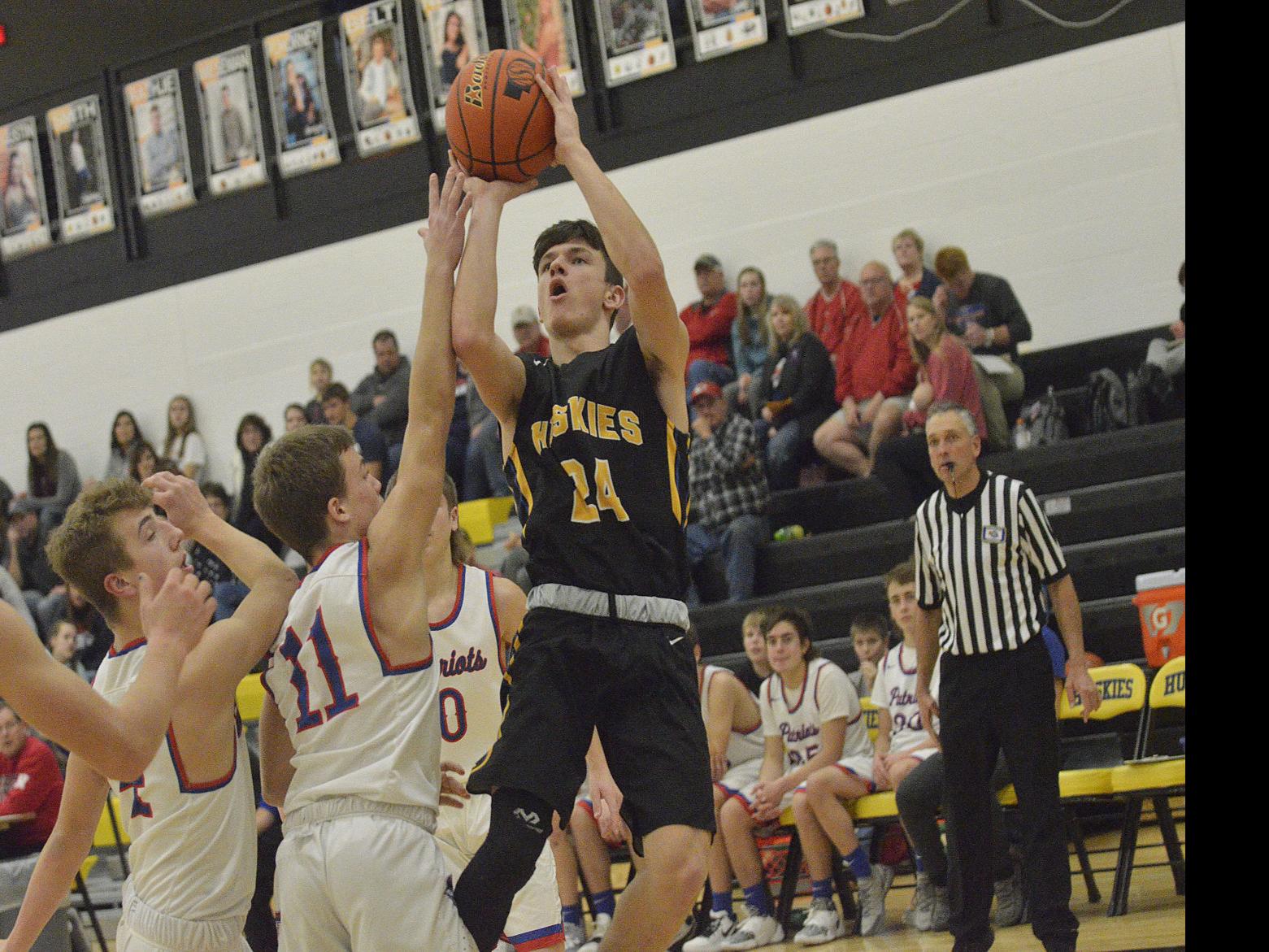 Huskies Win Holiday Tournament Sports Columbustelegram Com