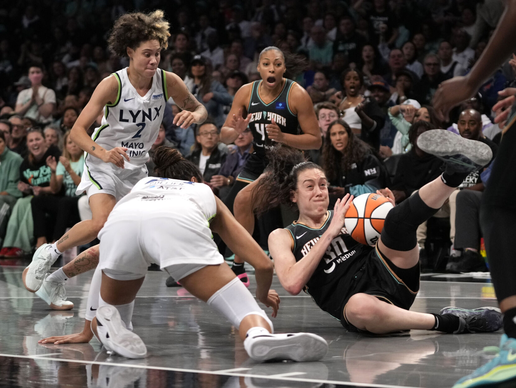 WNBA, Players' Union Closing In On Opt Out Date For CBA