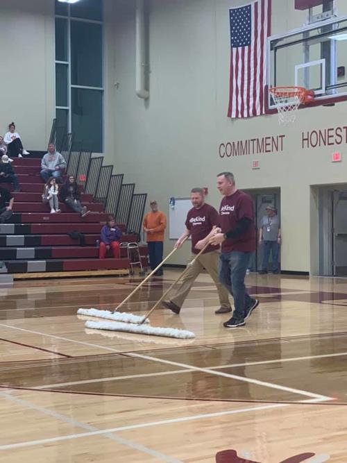 Cps Leaders Power Kindness Challenge Local Columbustelegram Com