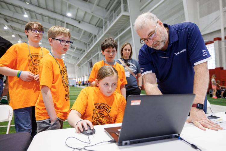 040326-col-news-butler-robotics-p7