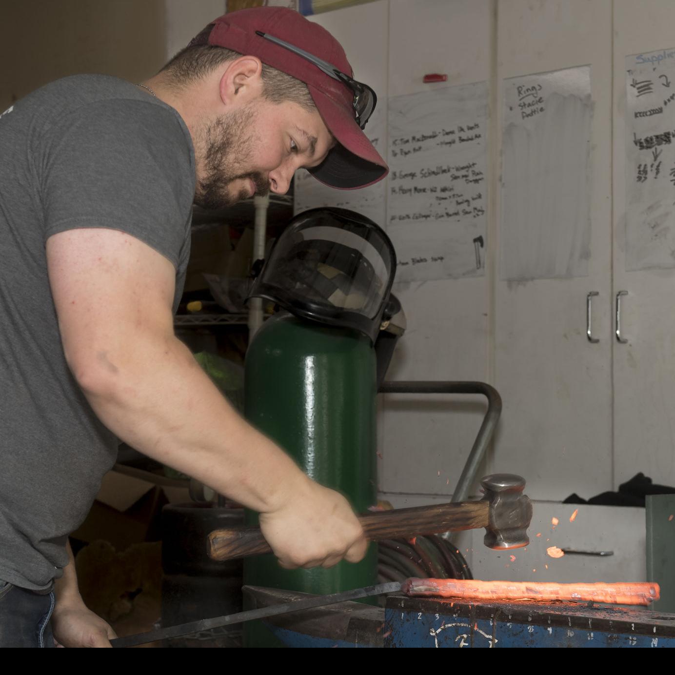 Lincoln Knife Maker To Appear On History Channel Show Tonight