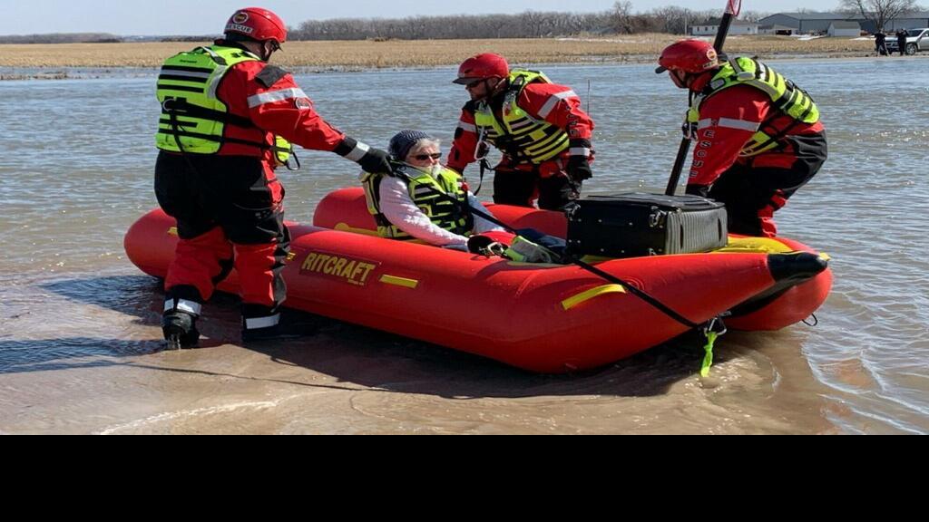 'Water was just rushing': County roads C and 10 flooded in ...