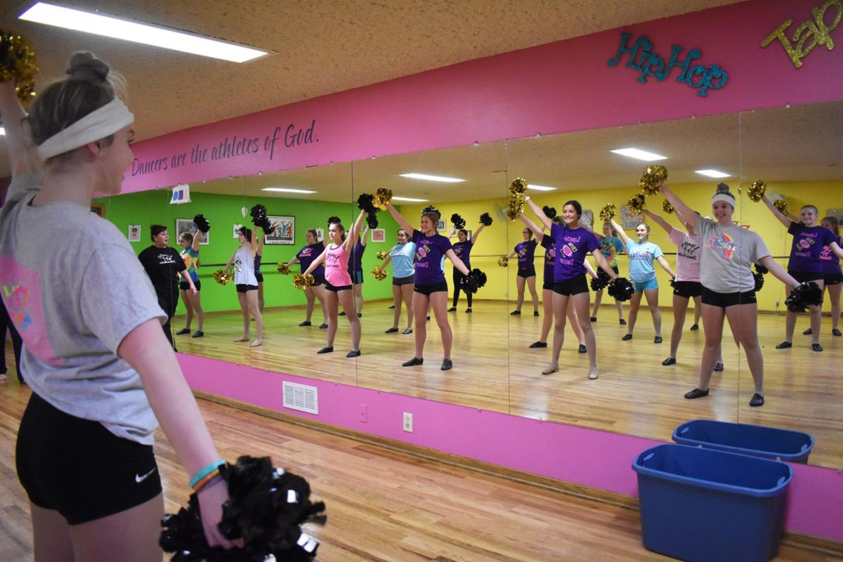 Lynette S Dancers Are Set For The 2019 Citrus Bowl Local