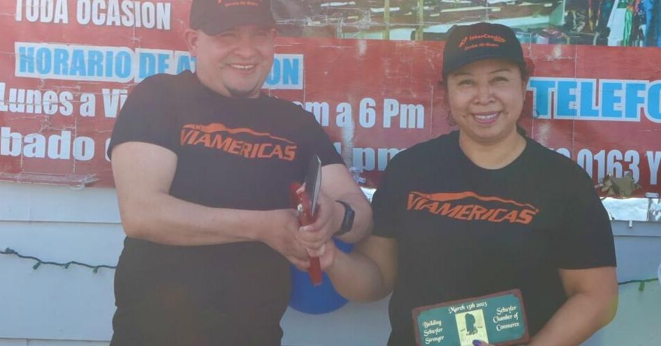 Tipicos y Abarrotes Quetzalteca trae opciones de comida y ropa al sureste de Schuyler Tipicos y Abarrotes Quetzalteca trae opciones de comida y ropa al sureste de Schuyler