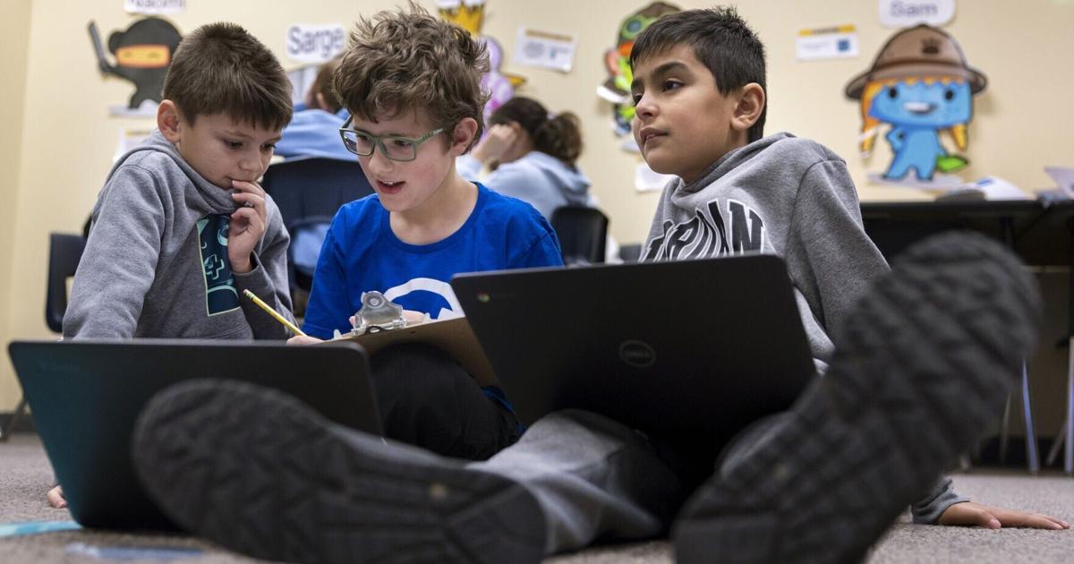 Lincoln elementary schools reduce morning screen time to improve daily student focus.