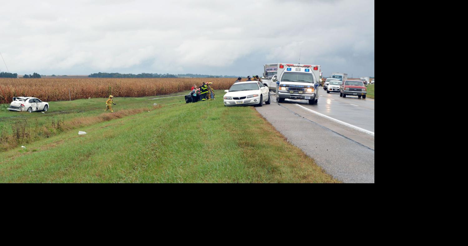 Three cars part of accident between Schuyler, Columbus