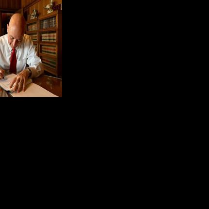Ricketts signs budget