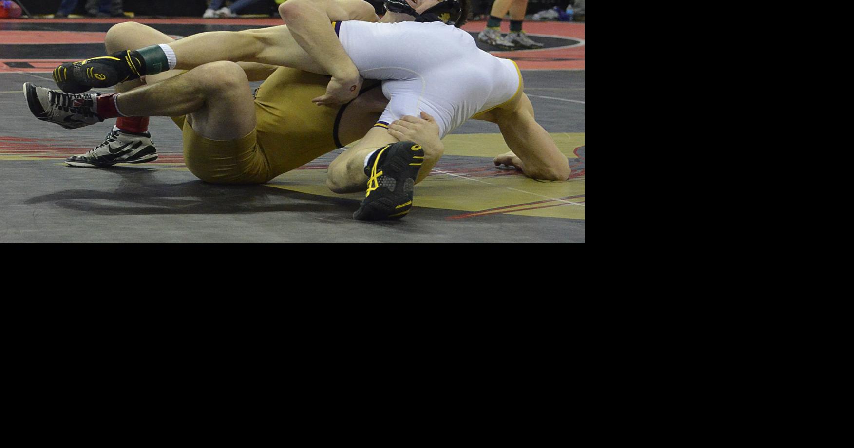 David City, Aquinas compete at state duals