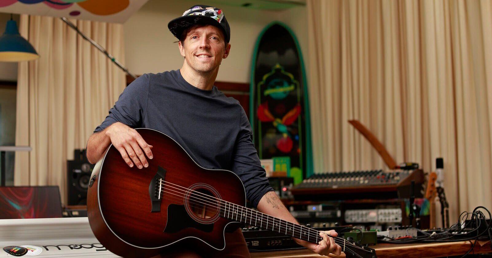 Jason Mraz to return to Lincoln's Pinewood Bowl in July - Vimarsana News