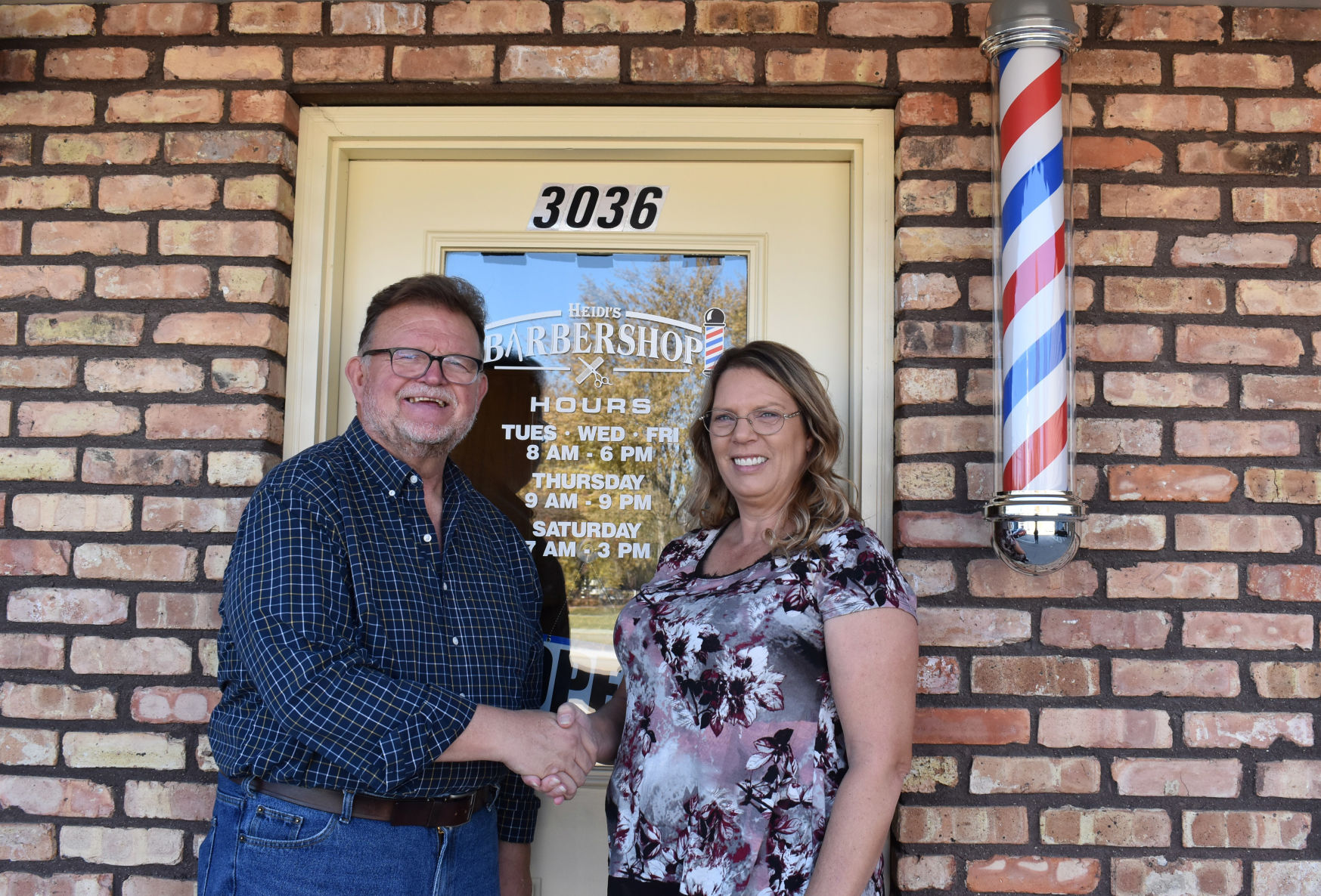 Opening a new chapter Longtime Columbus barber retiring selling