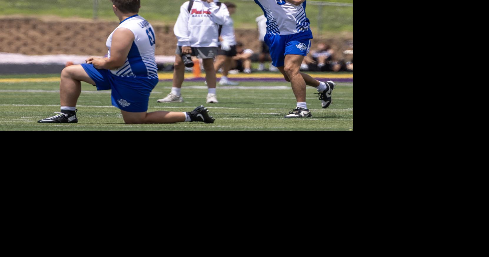 Lakeview works passing attack at 7-on-7 tournament