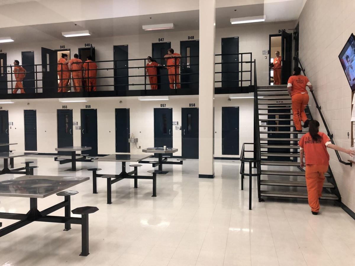 8 inmates leave S.D. prison after another prisoner tests positive for