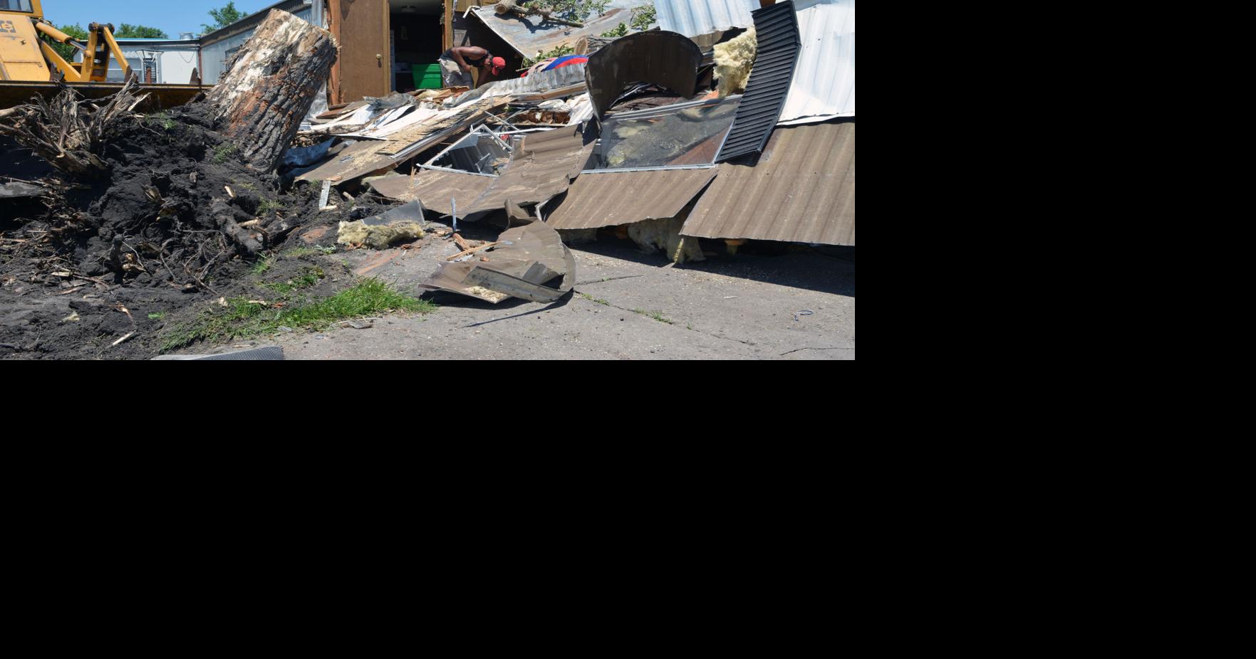 Cleanup underway after storm leaves city looking like 'war zone'
