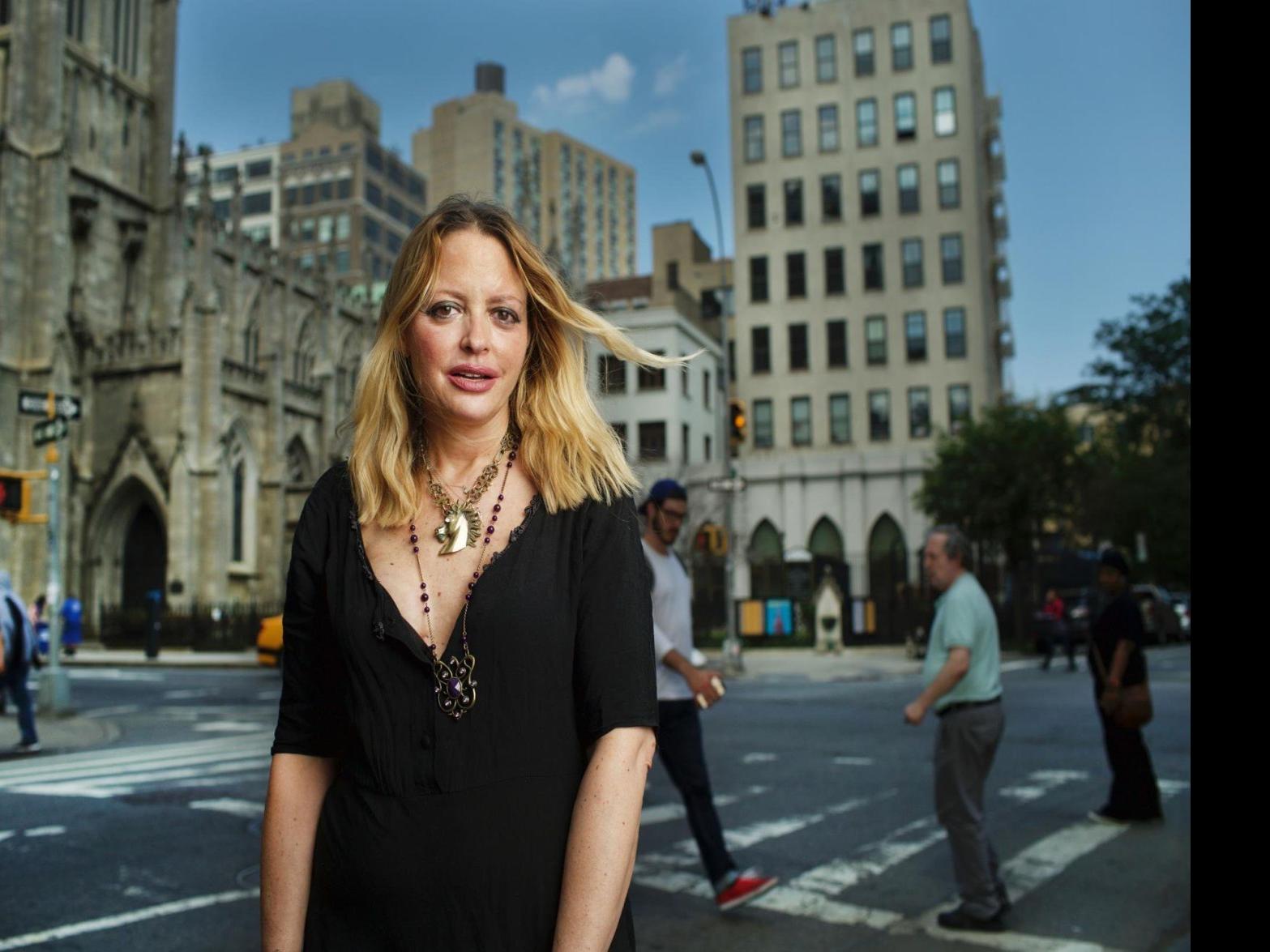 Elizabeth Wurtzel Author Of Prozac Nation Dies At 52 After Cancer Battle Entertainment Columbustelegram Com