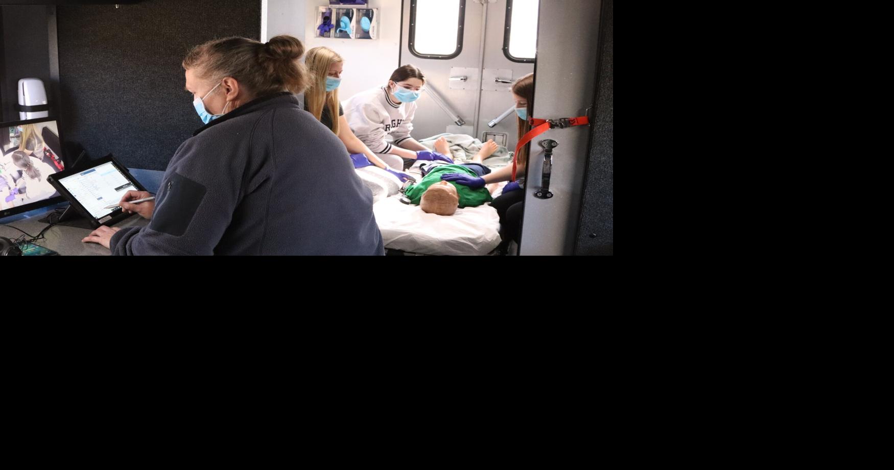 Smart Dummies: Simulation in Motion mannequins visit Scotus