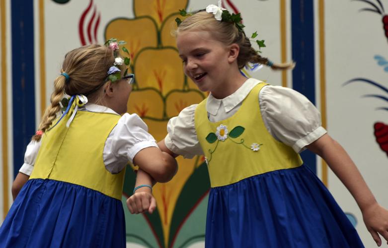 Viking warriors clash in Stromsburg