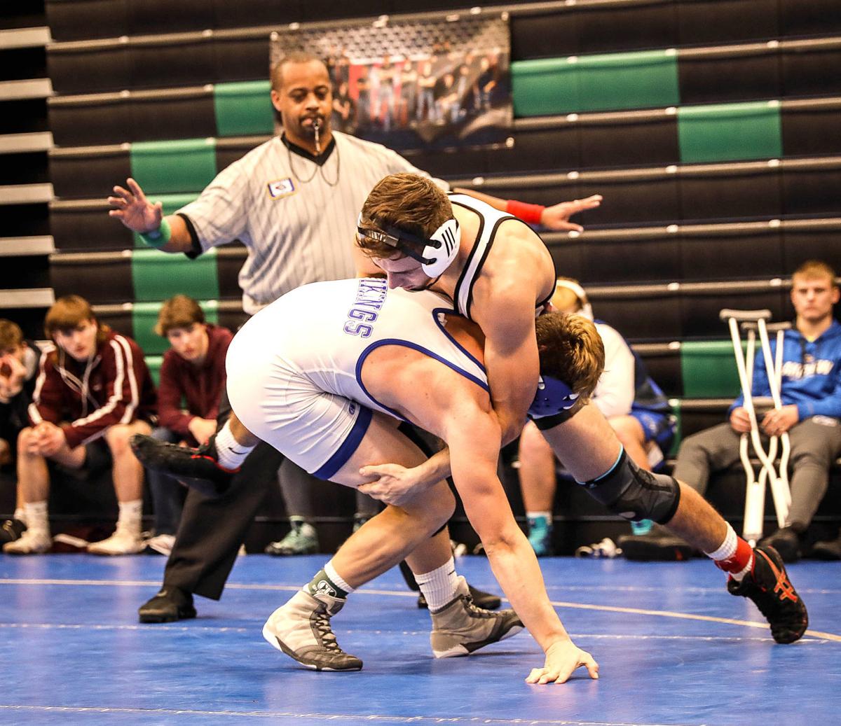 Columbus wrestling unscathed at Nebraska Duals High School