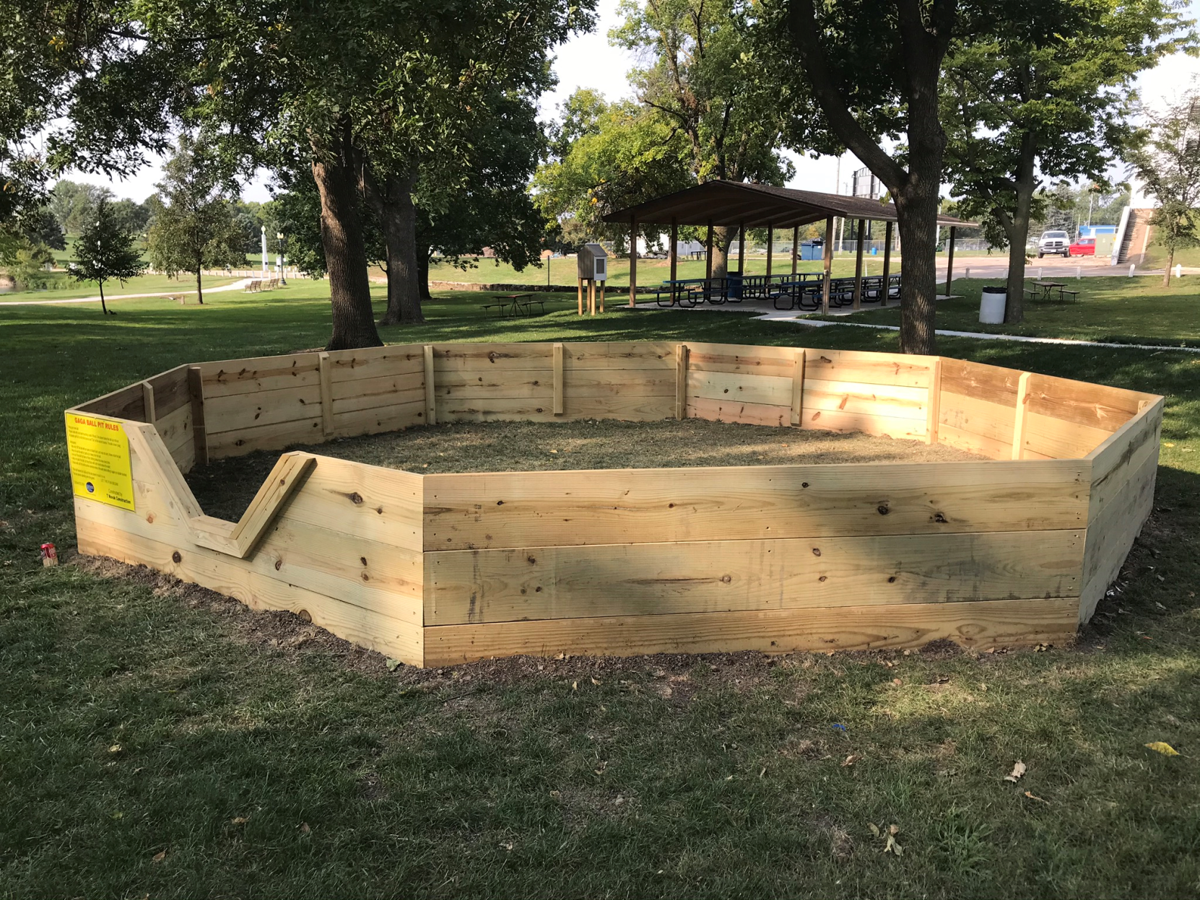 Ga-ga ball pit
