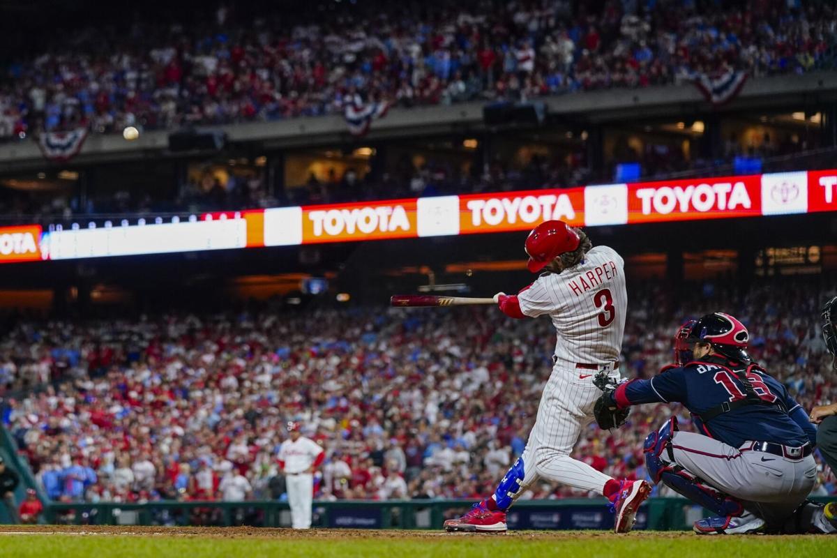 Bryce Harper has injury scare during Phillies' NLDS win over Braves