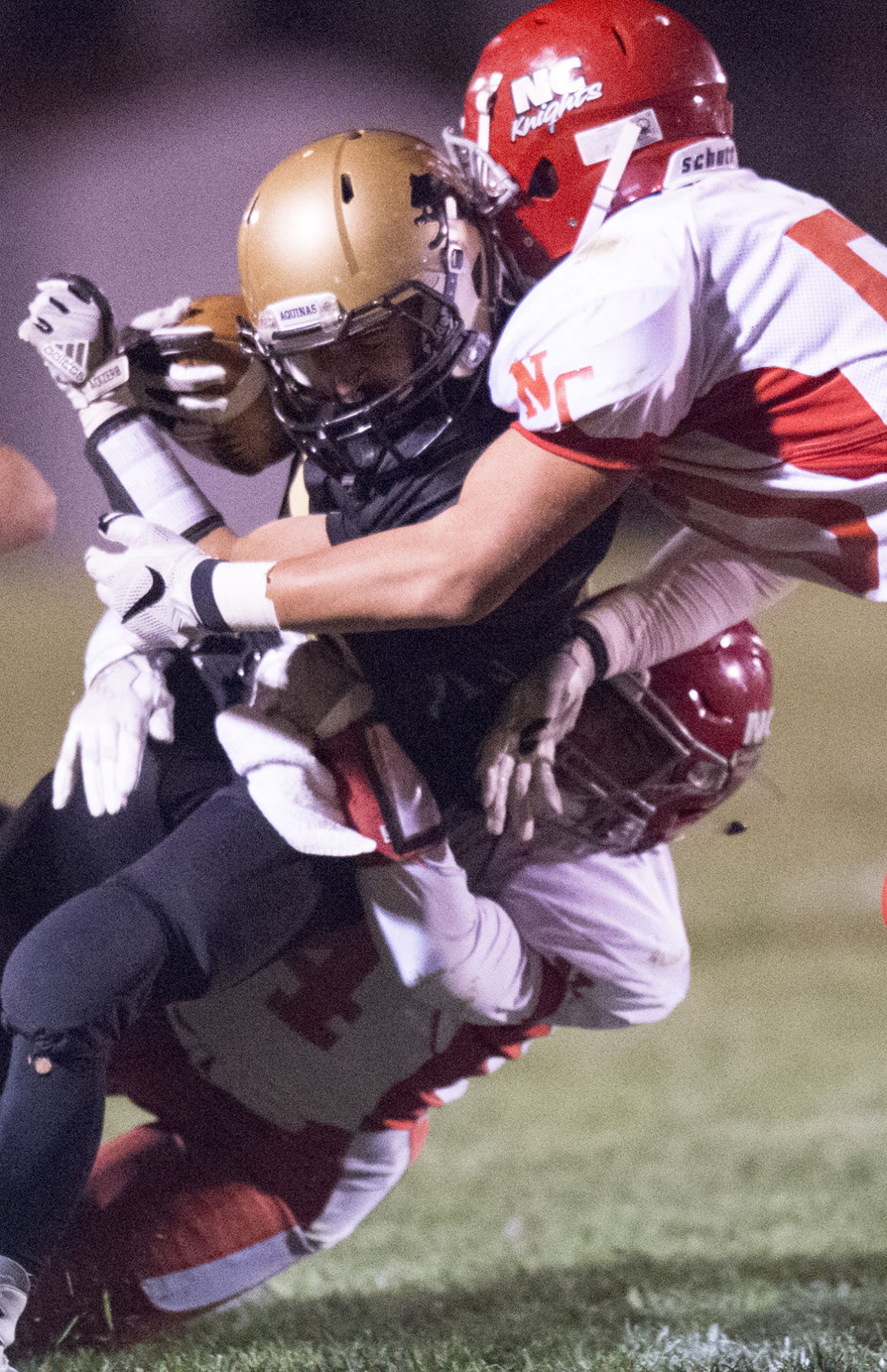 Late score lifts Knights past Aquinas High School